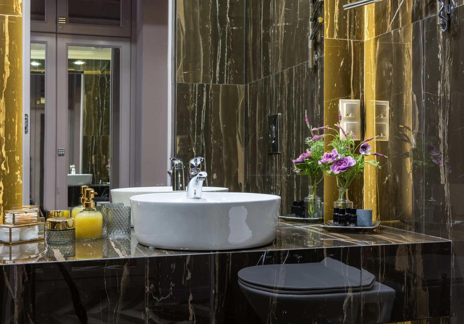 Bathroom basin and mirror