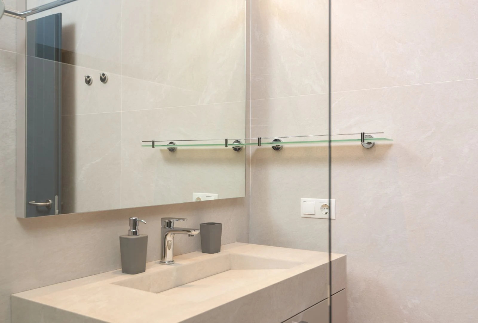 Bathroom vanity and wall mirror