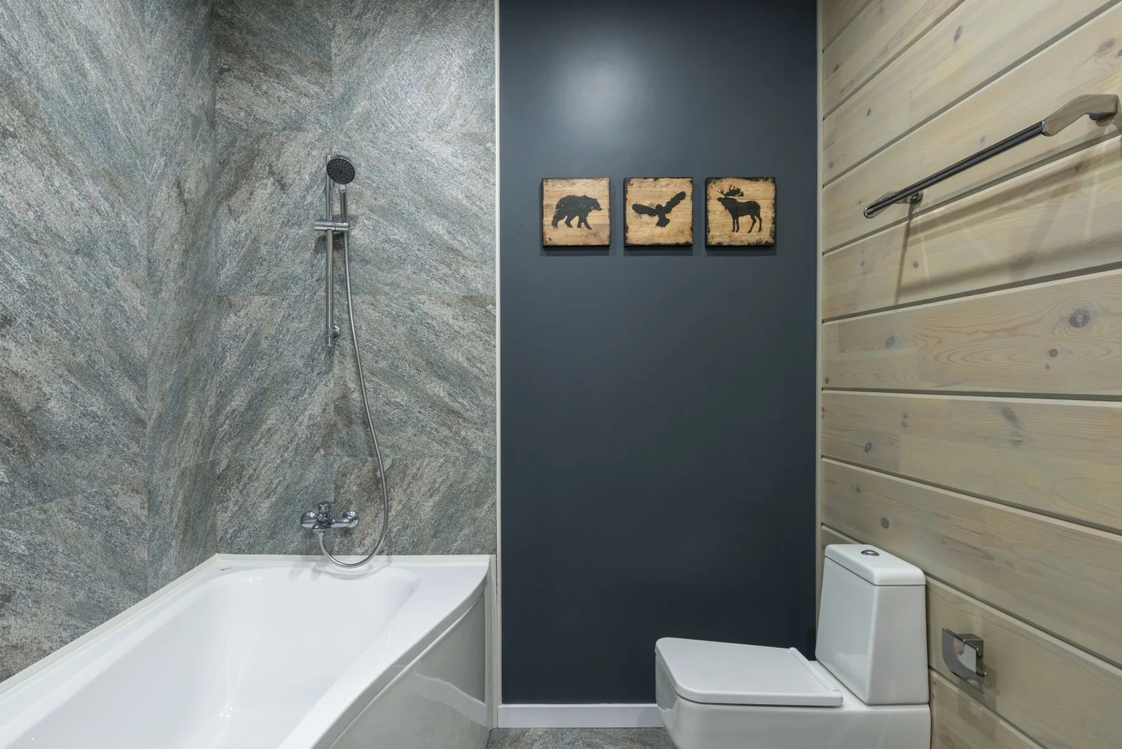 Bathroom layout and fittings