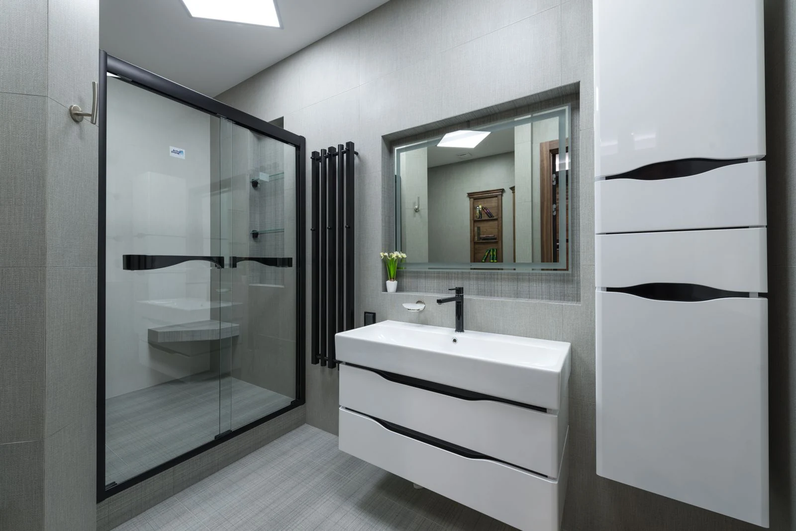 Bathroom layout and fittings
